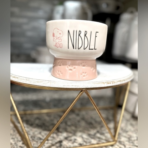 Rae Dunn x Penauts Pink Pedestal Pet Bowl “Nibble” Spring 2024 Collection New - Picture 4 of 4